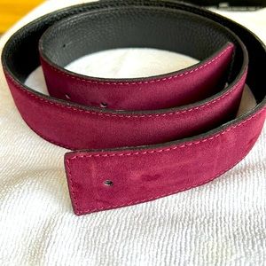 Reversible belt suede burgundy and black leather.